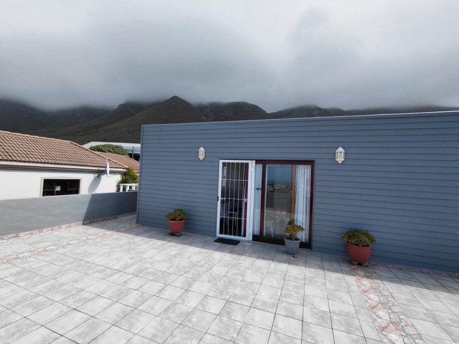 4 Bedroom Property for Sale in Onrus Western Cape